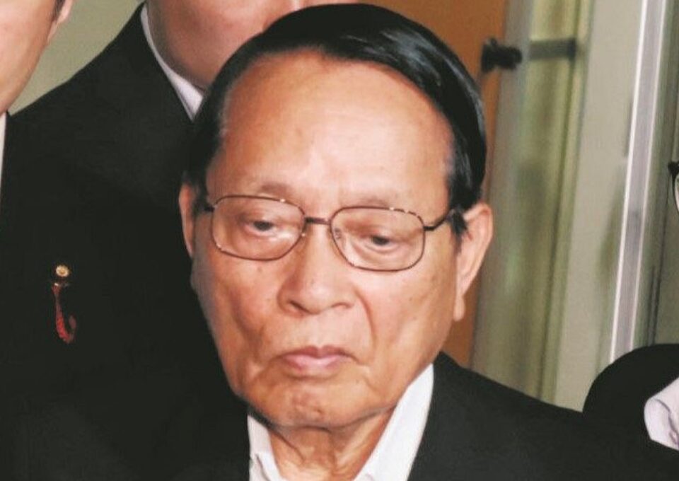 平沢勝栄